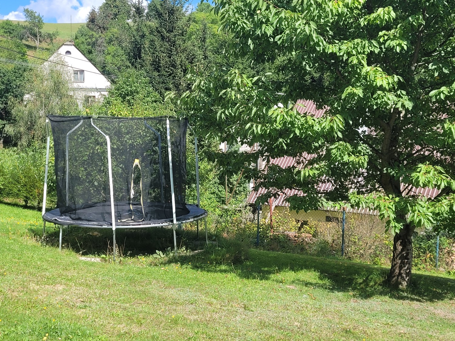 Pohled na zahradu